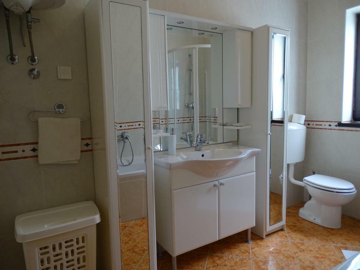 Bregi Apartment 马图利 外观 照片